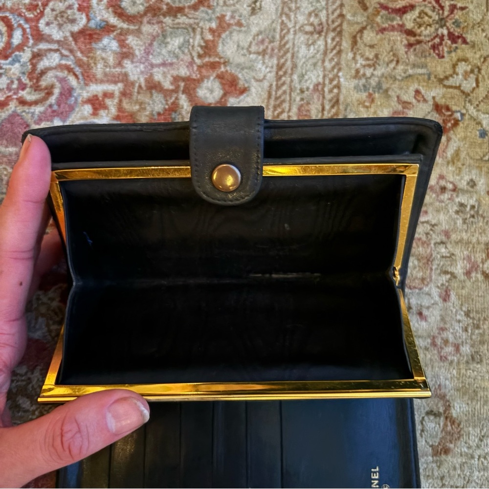CHANEL Classic Black Leather Clutch - Picture 7 of 16